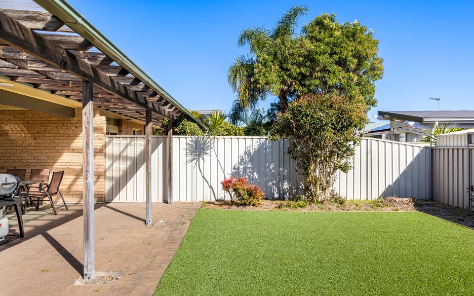 Bombora Walking Distance to Fingal Beach 1/12 Farm Rd, Fingal Bay