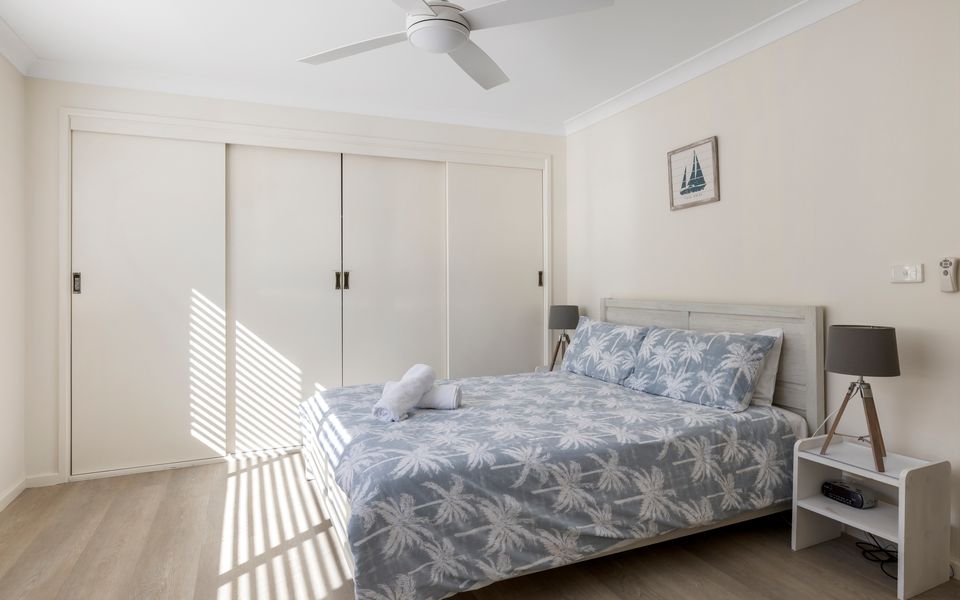 Bombora Walking Distance to Fingal Beach 1/12 Farm Rd, Fingal Bay