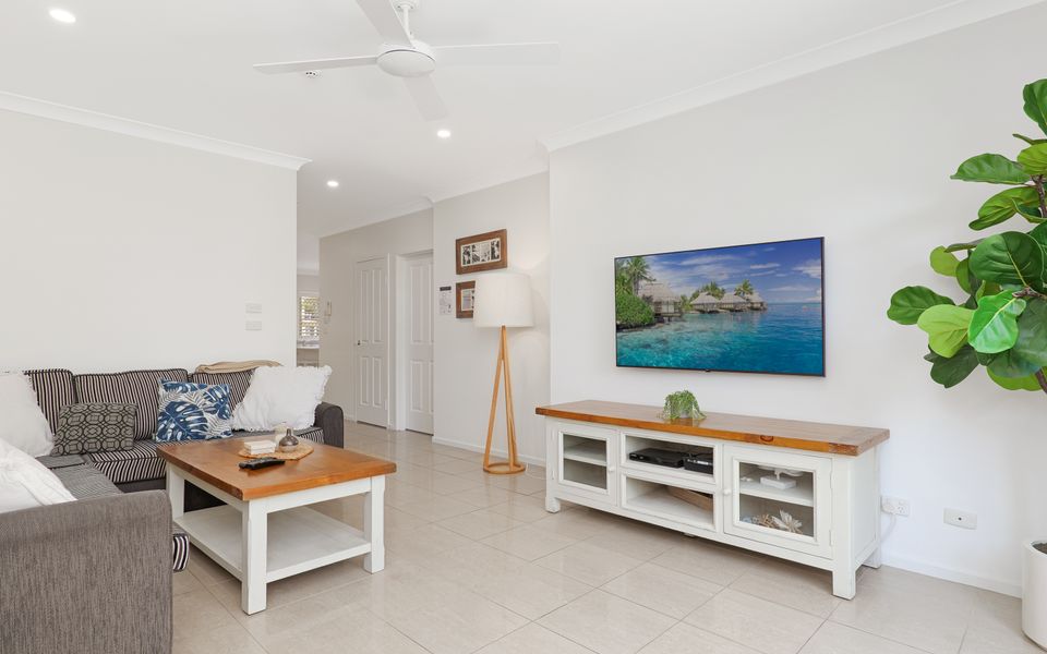 Martys Little Beach No 1 Two Story Apartment