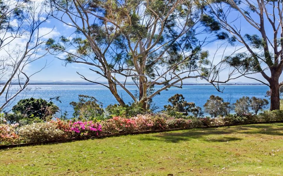 Kamillaroi Walk to restaurants cafes and beach