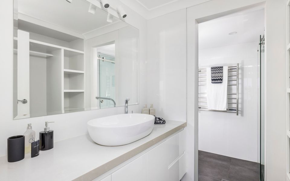 Lanimer Spectacular Waterfront