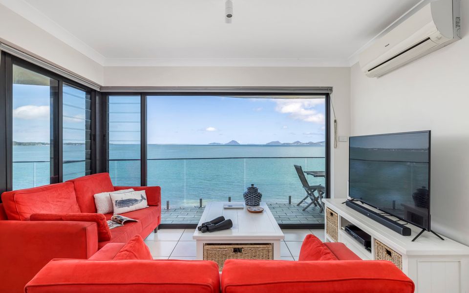 Lanimer Spectacular Waterfront