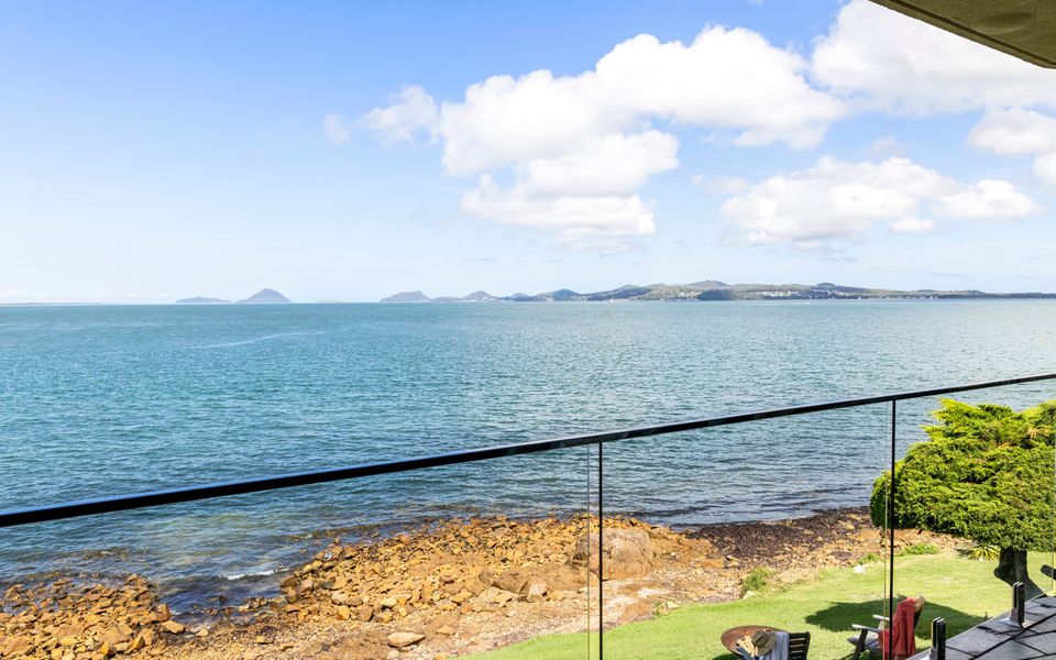 Lanimer Spectacular Waterfront