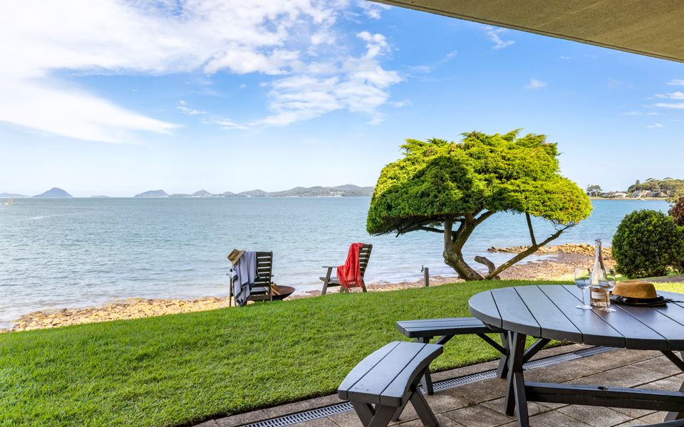 Lanimer Spectacular Waterfront