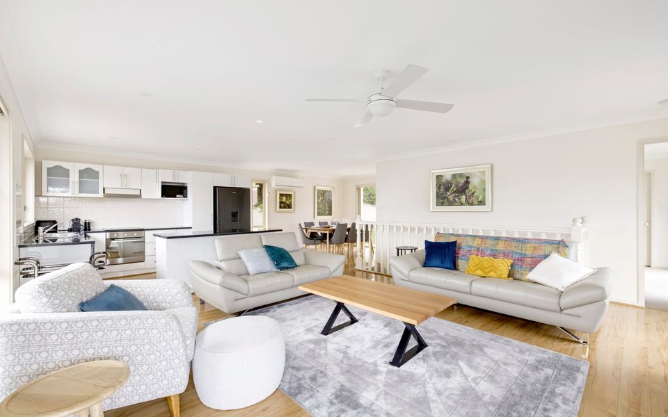 Pet friendly – Views- Meters to the Beach & Anchorage Port Stephens