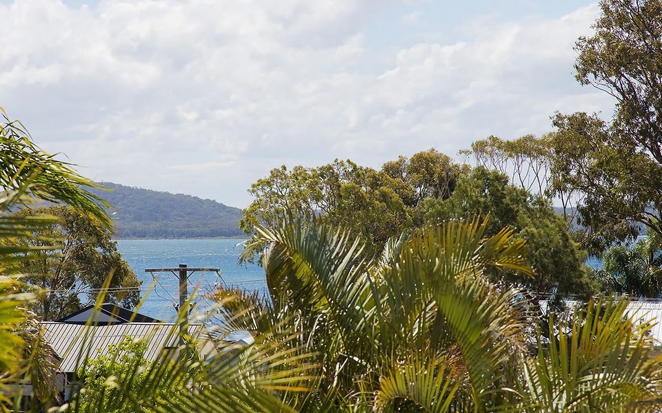 Pet friendly – Views- Meters to the Beach & Anchorage Port Stephens