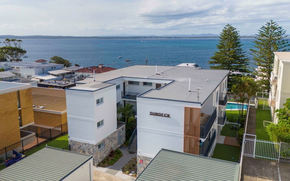 Luxury Escape Sundeck Shoal Bay