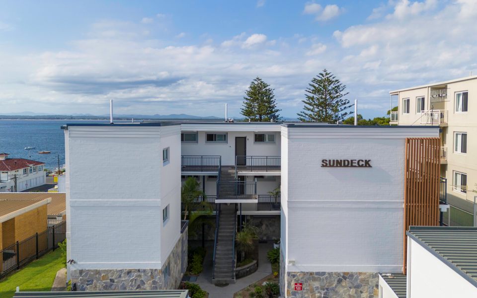 Luxury Escape Sundeck Shoal Bay