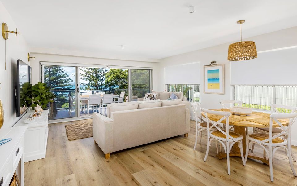 Luxury Escape Sundeck Shoal Bay