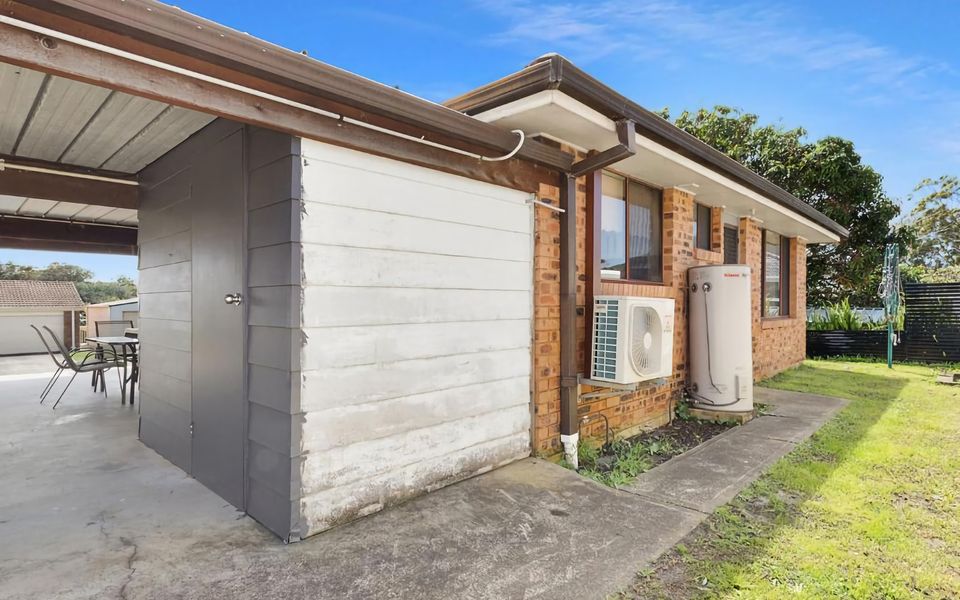 Walking Distance to Shoal Bay Beach