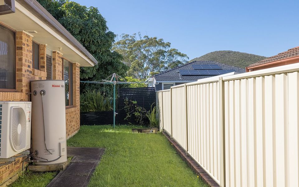 Walking Distance to Shoal Bay Beach