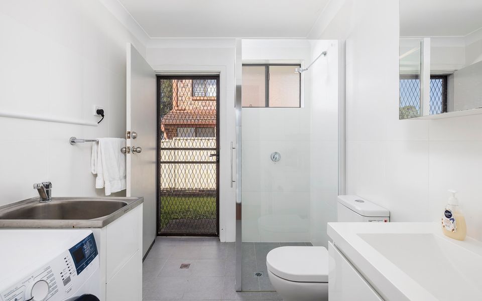 Walking Distance to Shoal Bay Beach