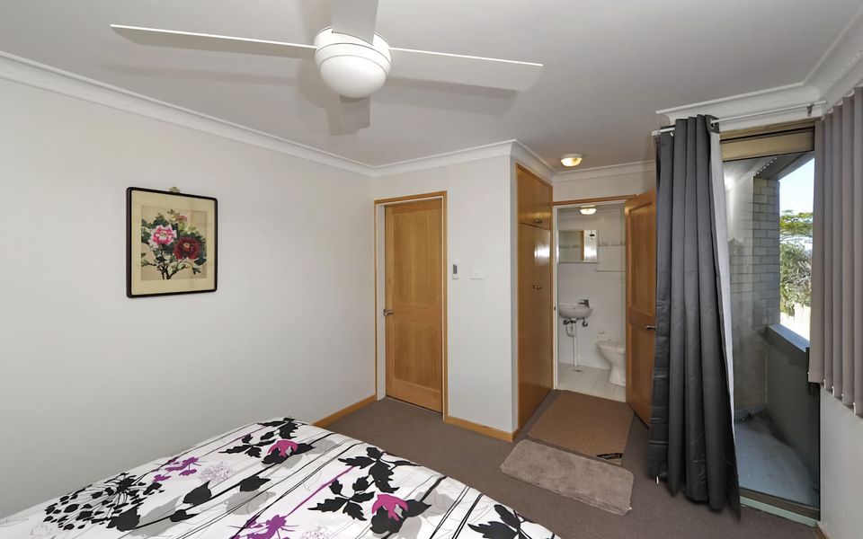 Gorgeous Harbourside