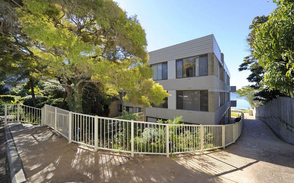 Gorgeous Harbourside