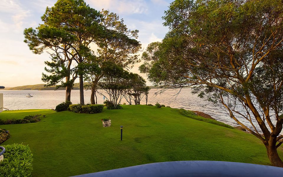 Soldiers Point Absolute Waterfront The Peninsula