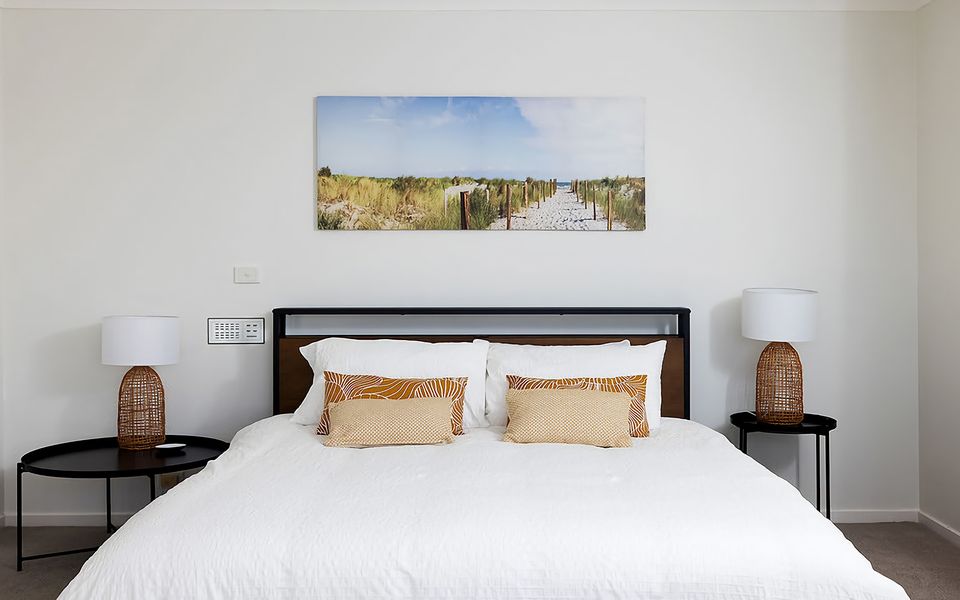 Tranquil with Harbour Views