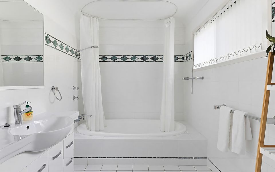 Tranquil with Harbour Views