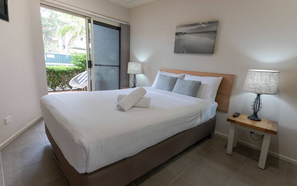 Martys Little Beach NO. 4 Ground Floor Apartment with Heated Pool access