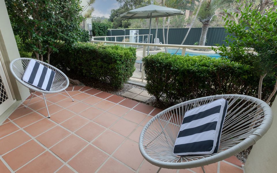 Martys Little Beach NO. 4 Ground Floor Apartment with Heated Pool access