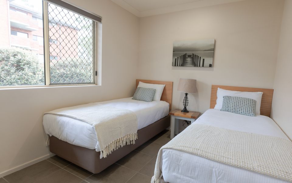 Martys Little Beach NO. 4 Ground Floor Apartment with Heated Pool access