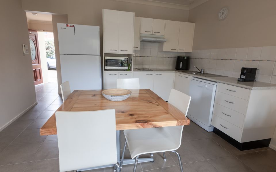 Martys Little Beach NO. 4 Ground Floor Apartment with Heated Pool access