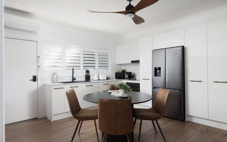 Little Beach Boutique Apartment – Whole Property