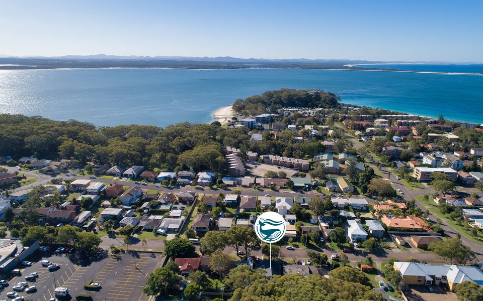 Little Beach Boutique Apartment – Whole Property