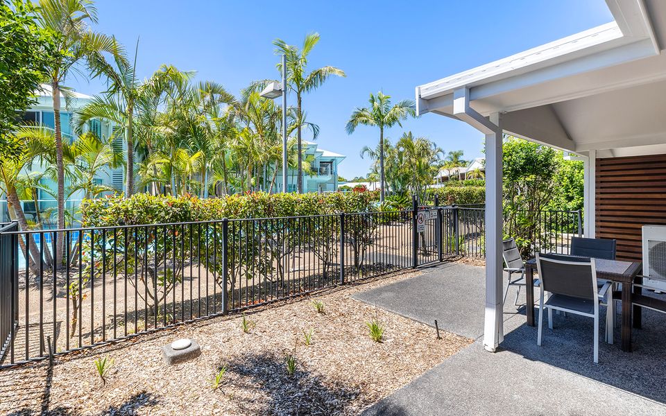 Oaks Pacific Blue Pool spa more in complex