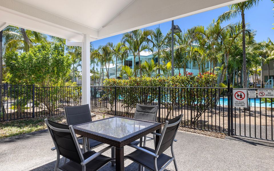 Oaks Pacific Blue Pool spa more in complex