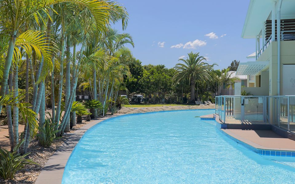 Oaks Pacific Blue Pool spa more in complex