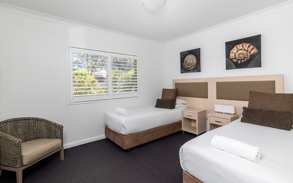 Oaks Pacific Blue Pool spa more in complex