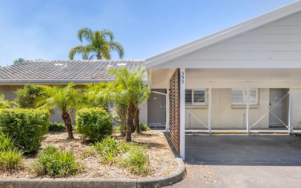 Oaks Pacific Blue Pool spa more in complex