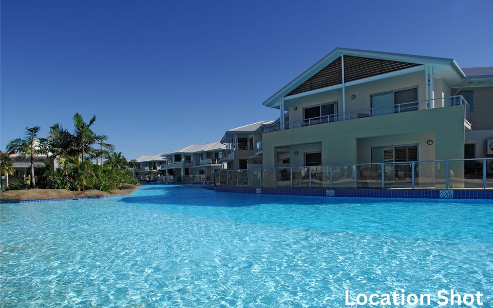 Oaks Pacific Blue Pool spa more in complex