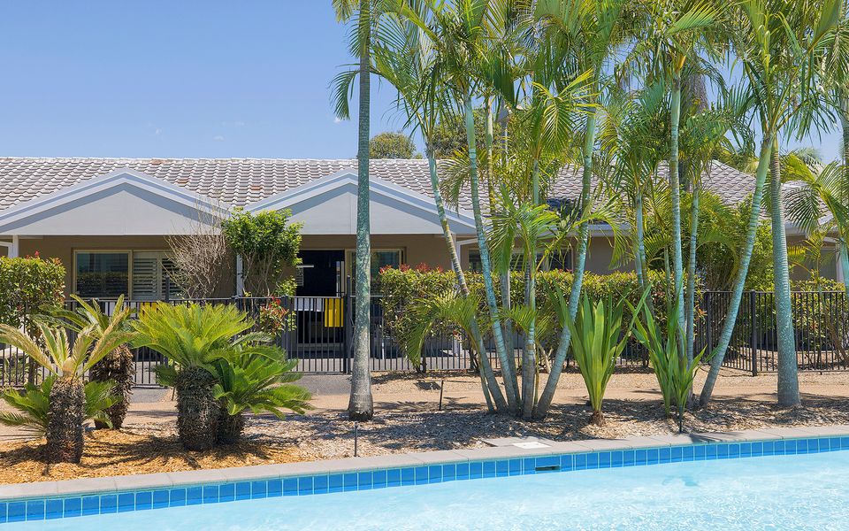 Oaks Pacific Blue Pool spa more in complex