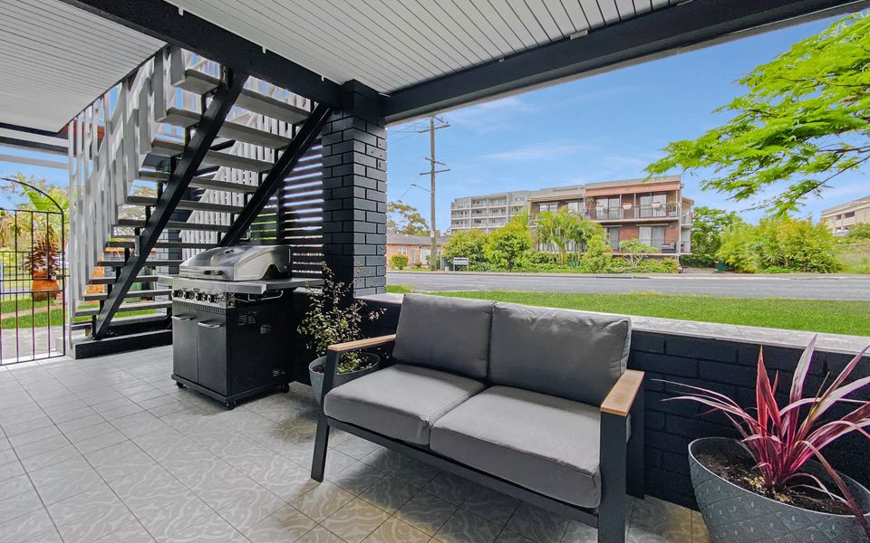 Sitting and BBQ area - downstairs