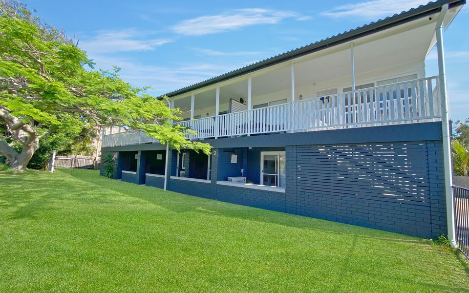 Shoal Bay Beach House – One