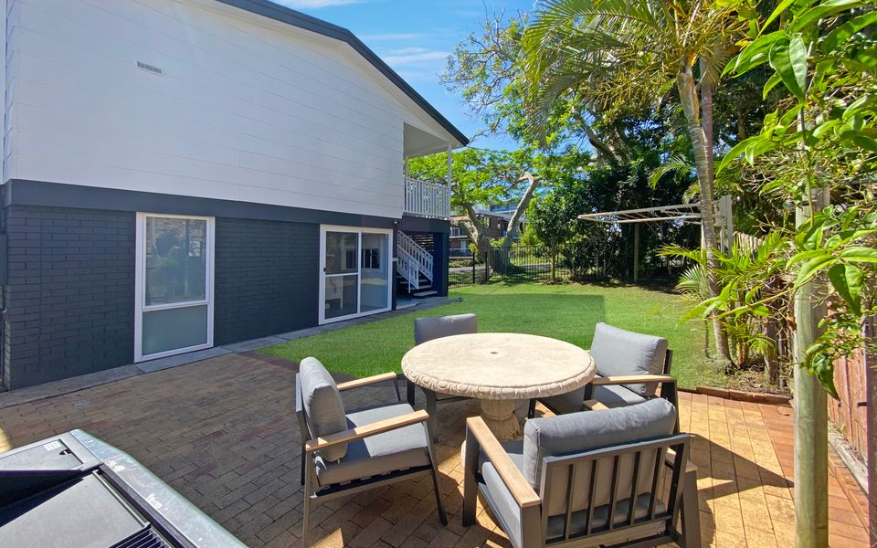 Shoal Bay Beach House – One