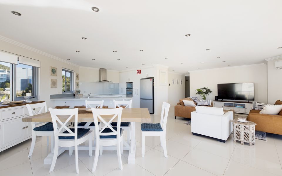 Nelson Bay Apartment with views over the Marina