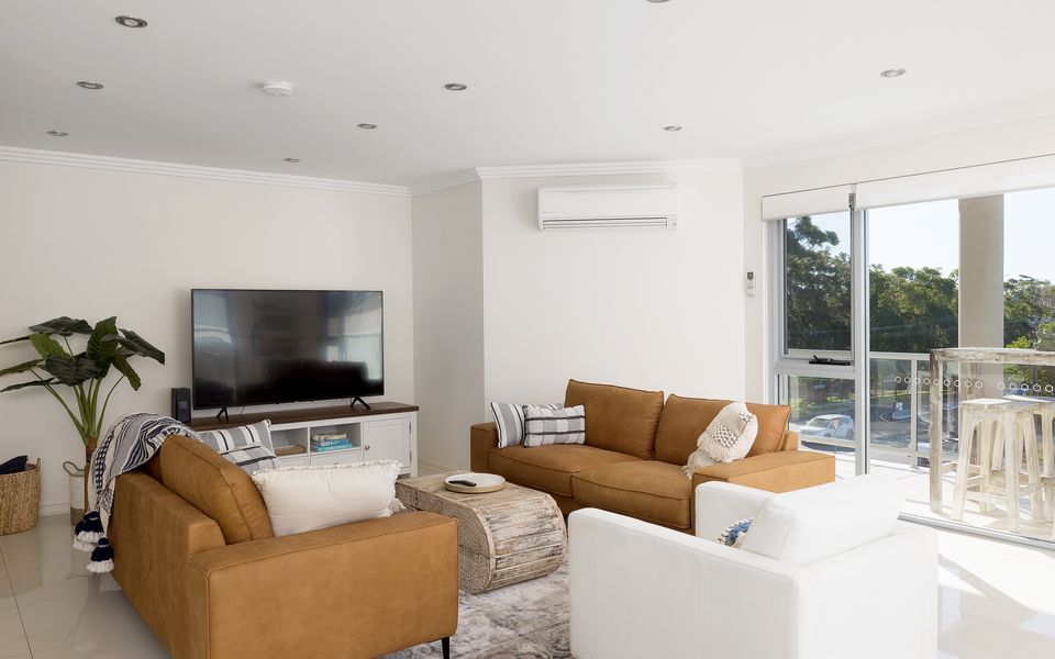 Nelson Bay Apartment with views over the Marina