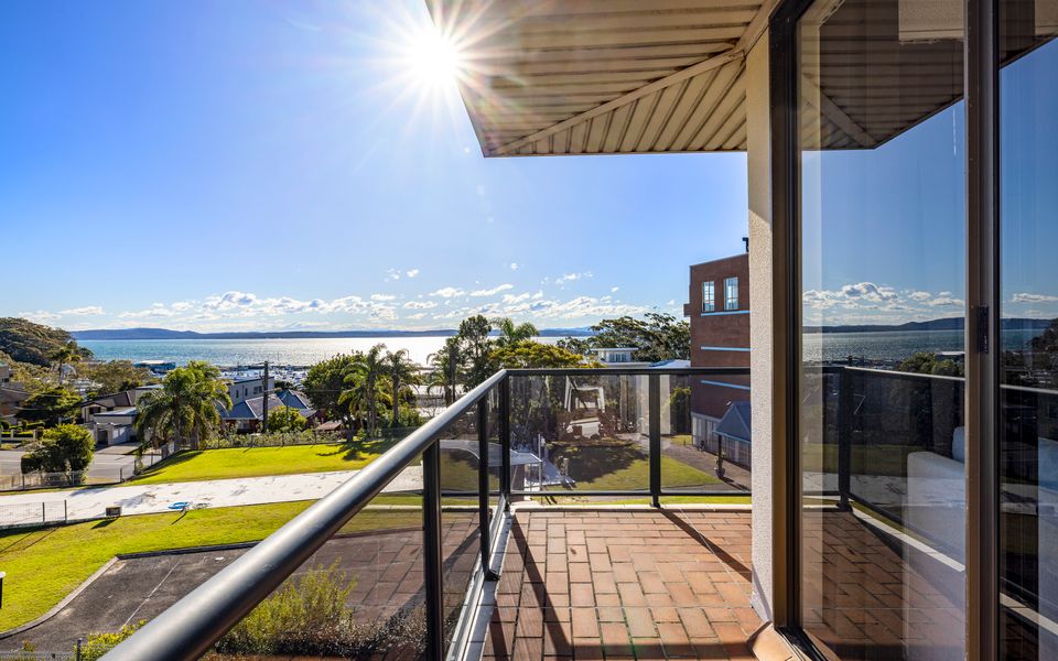 Views and Pool in a Great Location in Nelson Bay