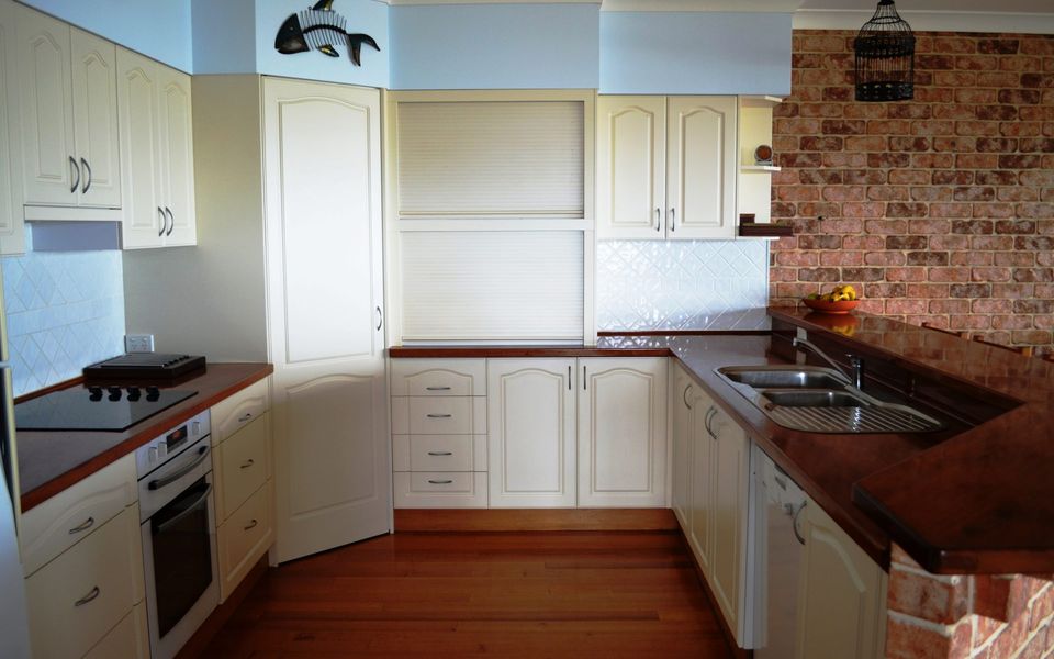 A Willo’s View Crescent Head