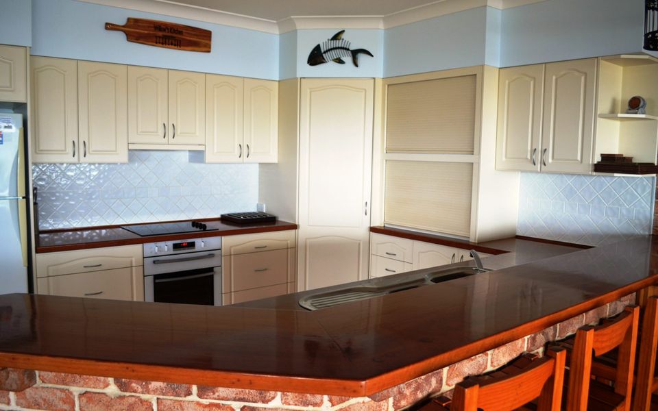 A Willo’s View Crescent Head