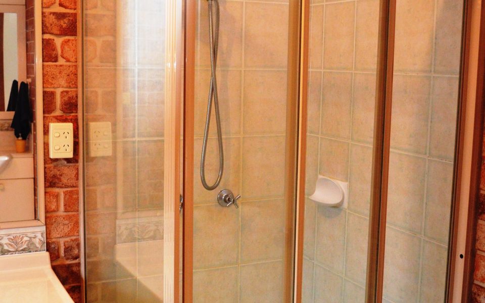 A Willo’s View Crescent Head