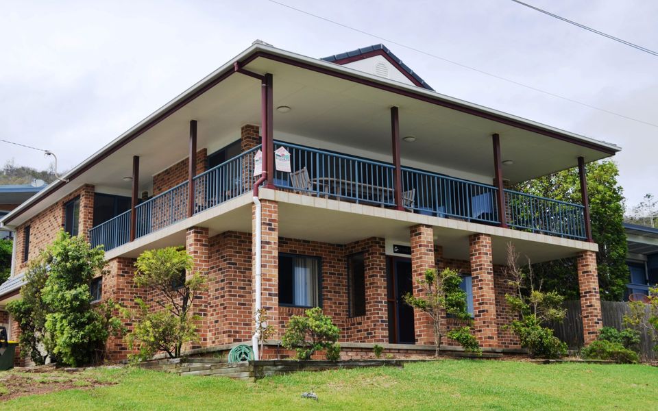 A Willo’s View Crescent Head
