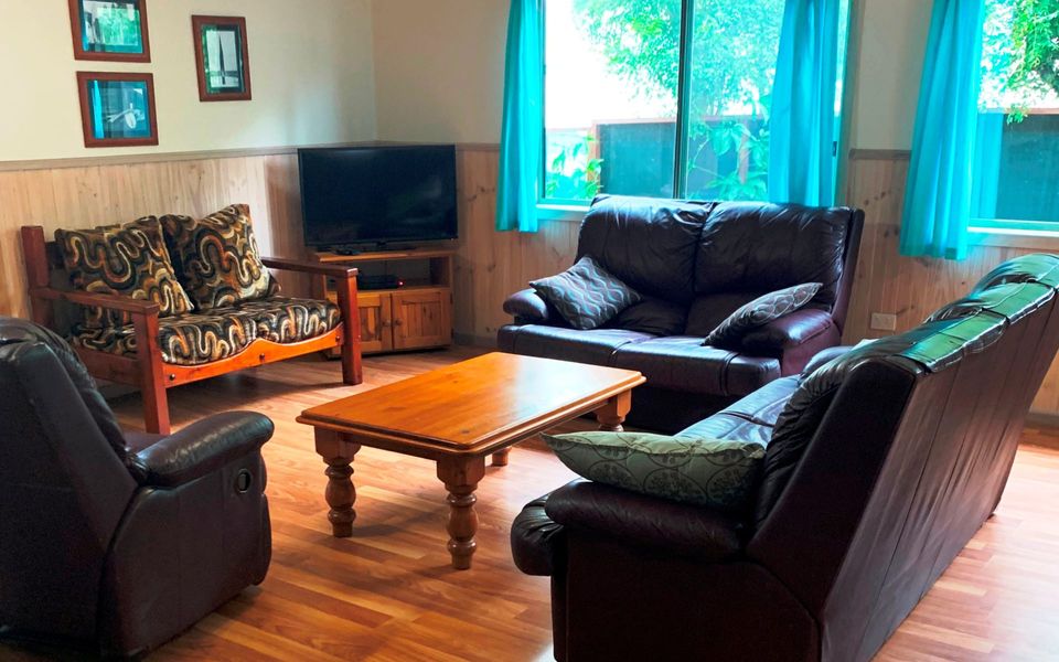 Crescent View Crescent Head