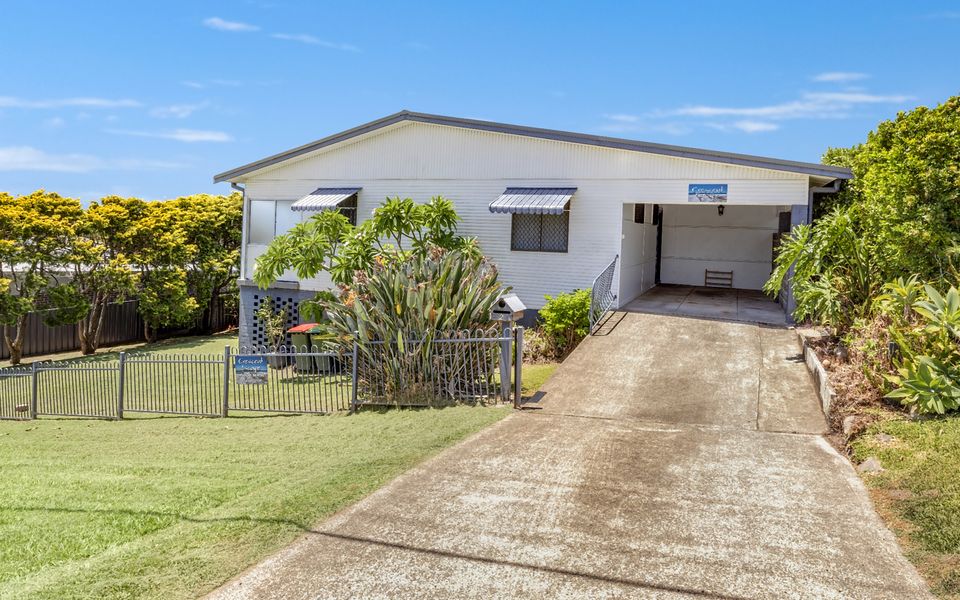 Crescent Escape Crescent Head