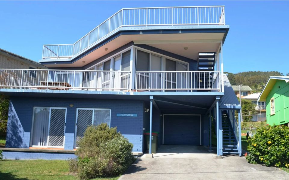 Fairview Crescent Head