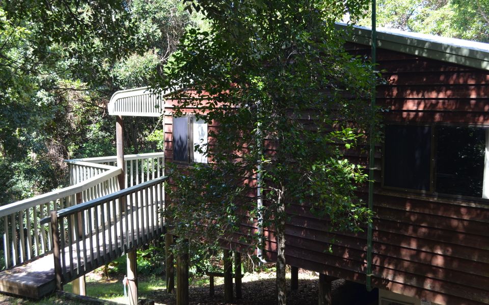 FOR REST Crescent Head