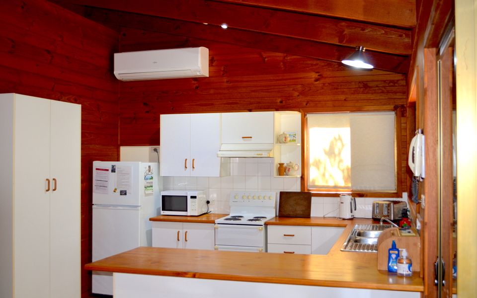 FOR REST Crescent Head