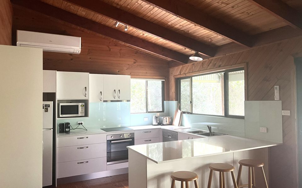 FOR REST Crescent Head